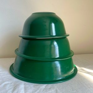 PYREX Forest Green Clear Glass Bottom Nesting Mixing Bowls